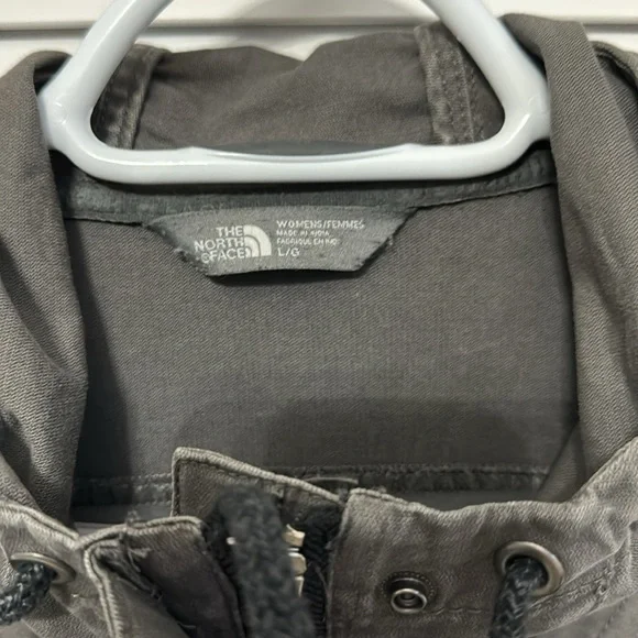 North face jacket - Picture 2 of 5